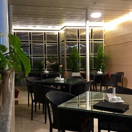 ไส ทาวเวอร์ส Hotel ปุตตาปาร์ถี ภายนอก รูปภาพ