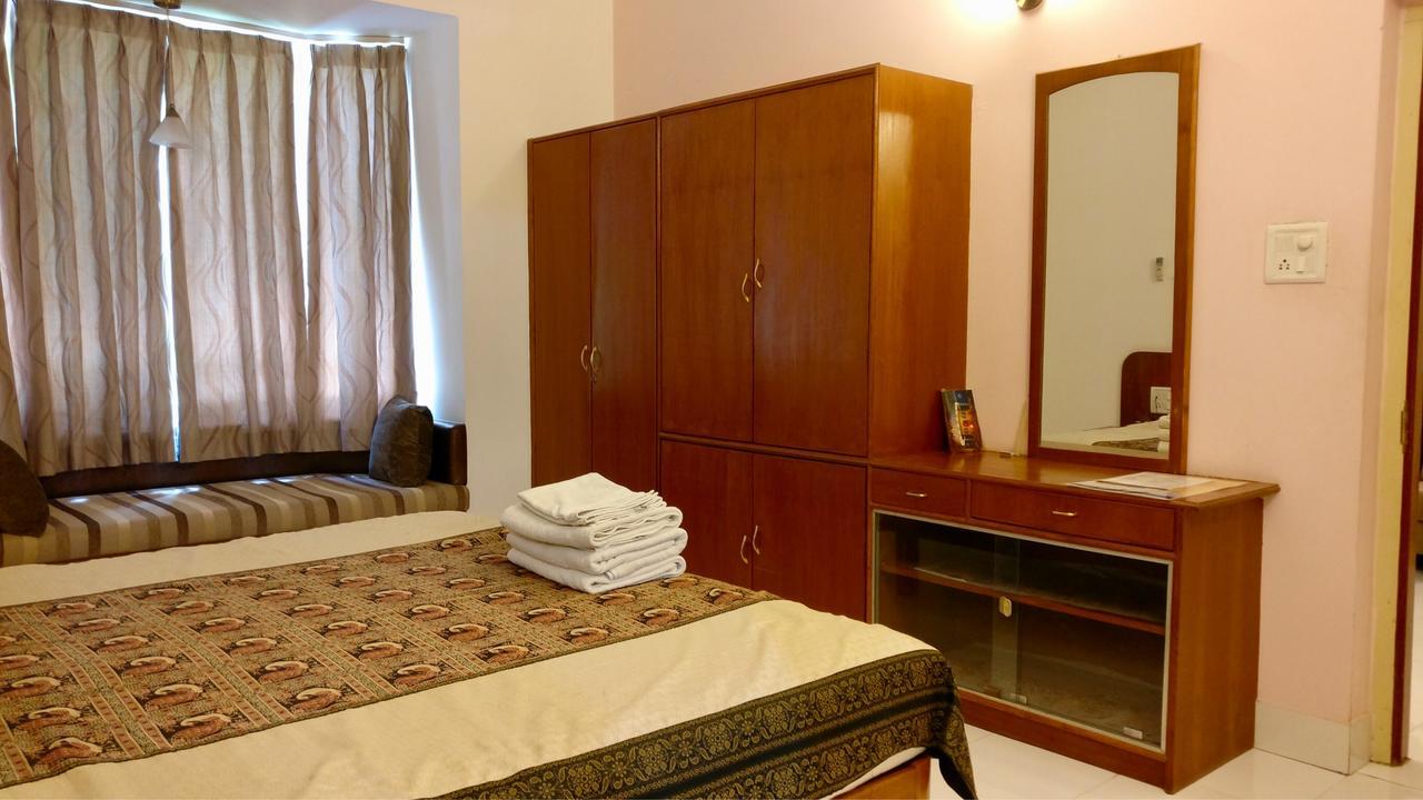 ไส ทาวเวอร์ส Hotel ปุตตาปาร์ถี ภายนอก รูปภาพ